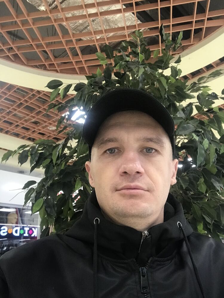  -,   Oleg, 41 ,     , c , 