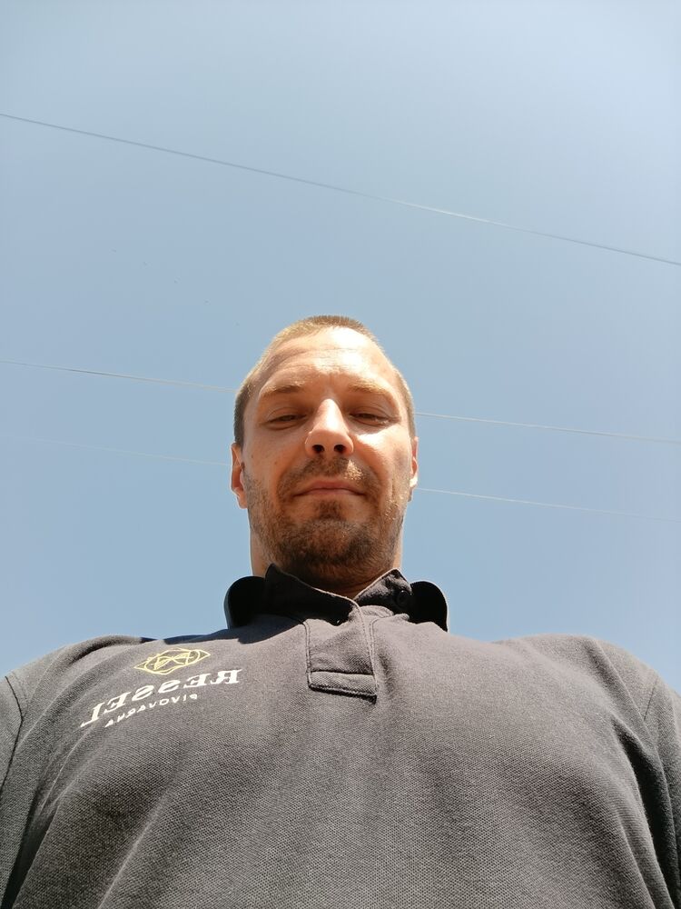  ,   Andriy, 37 ,   ,   , c 