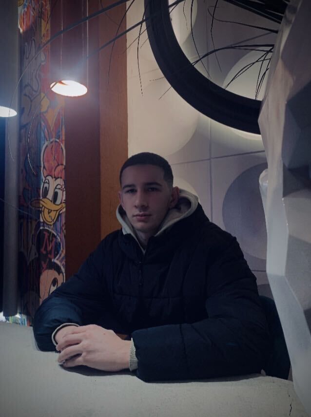  31756428  Sandro, 20 ,    -