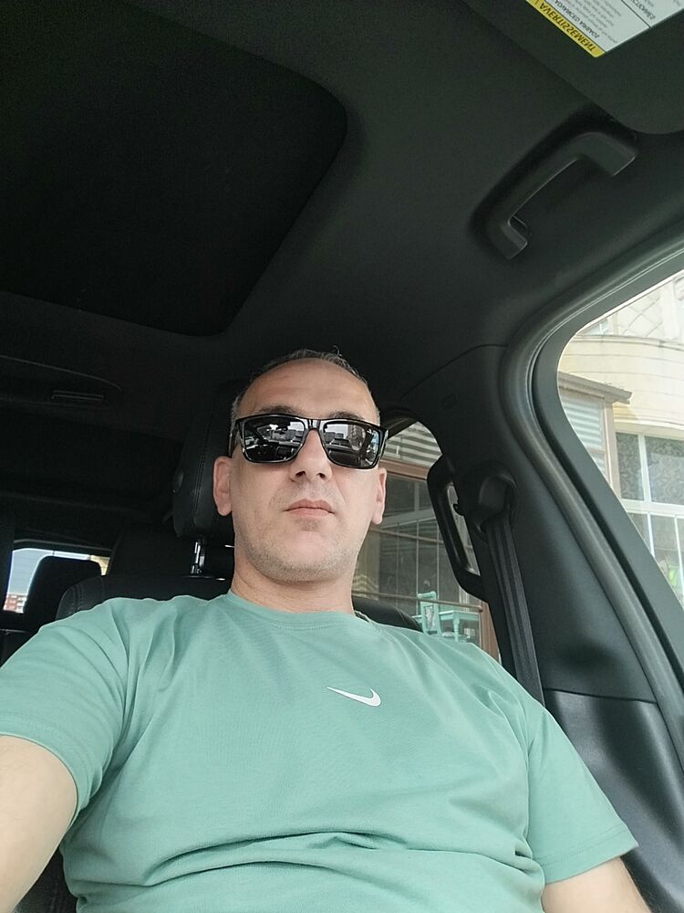  54499928  Elkin, 39 ,    