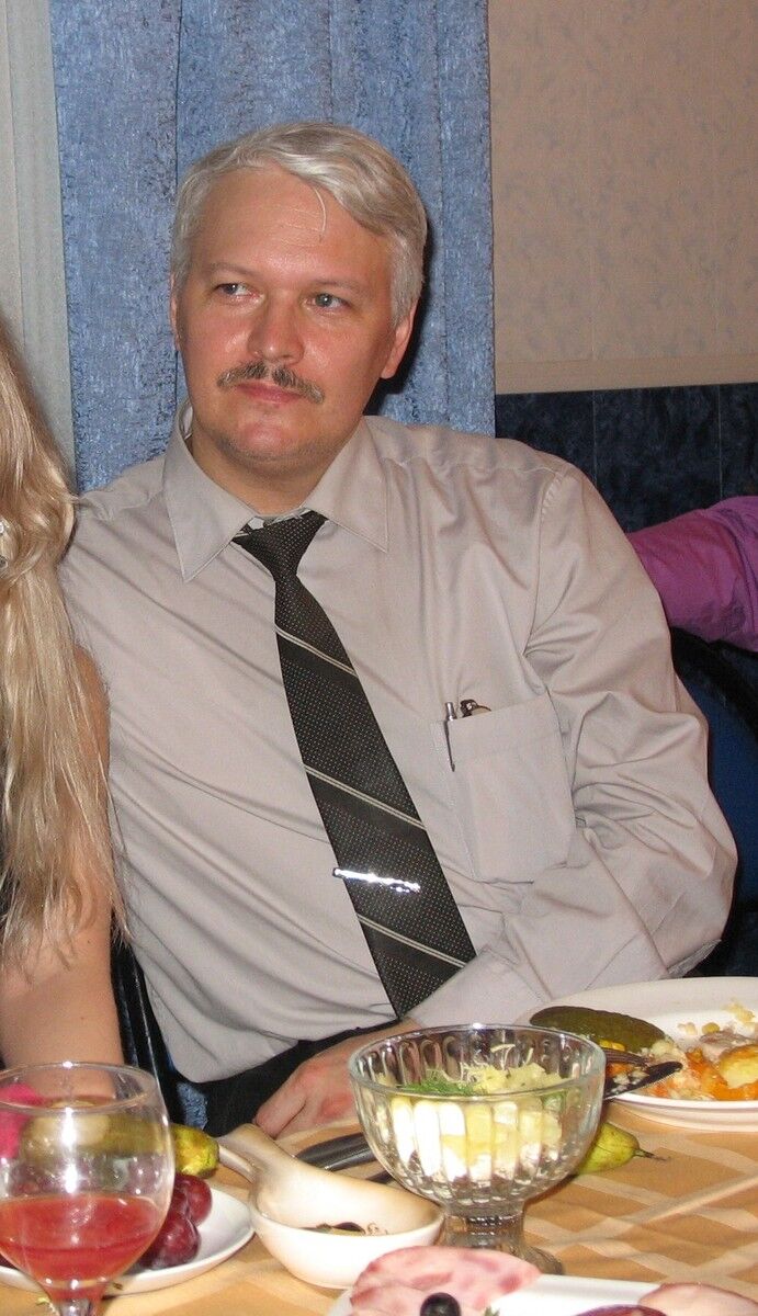  9184198  Ilya, 59 ,     