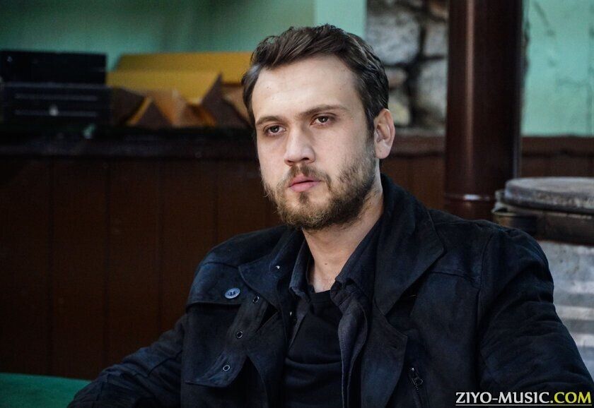  20475068  Komil, 32 ,    