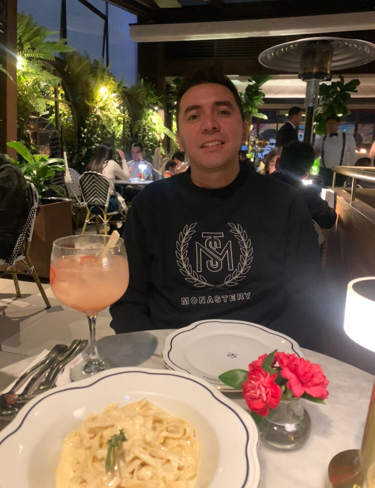  54534488  Yused, 48 ,    Bogota