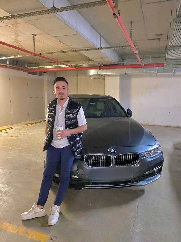  36250388  Melih, 28 ,    