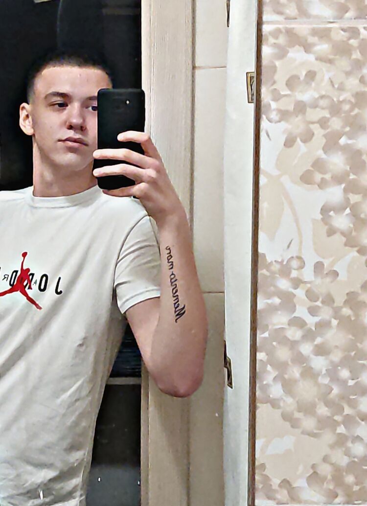  27438808  , 23 ,    -