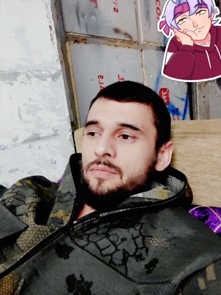  48178078  Ysuf, 28 ,    