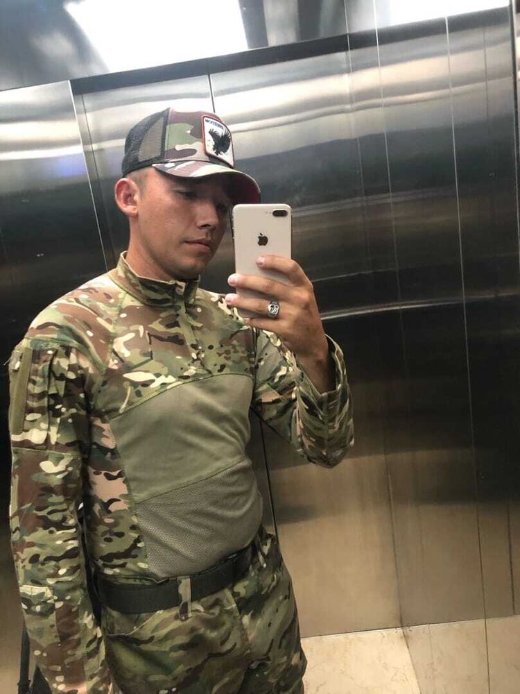  37094008  , 27 ,    