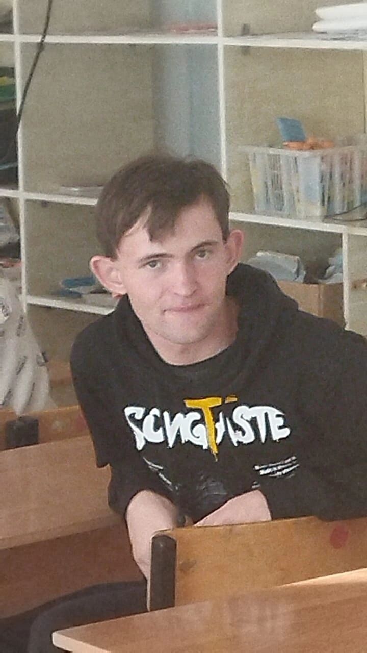  47503688  , 21 ,    