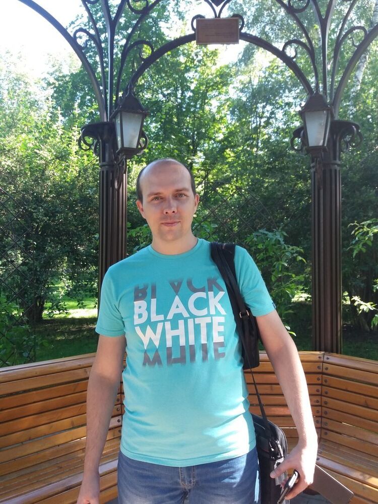  ,   Dimon, 49 ,   