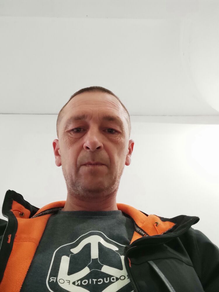  24874528  , 49 ,    