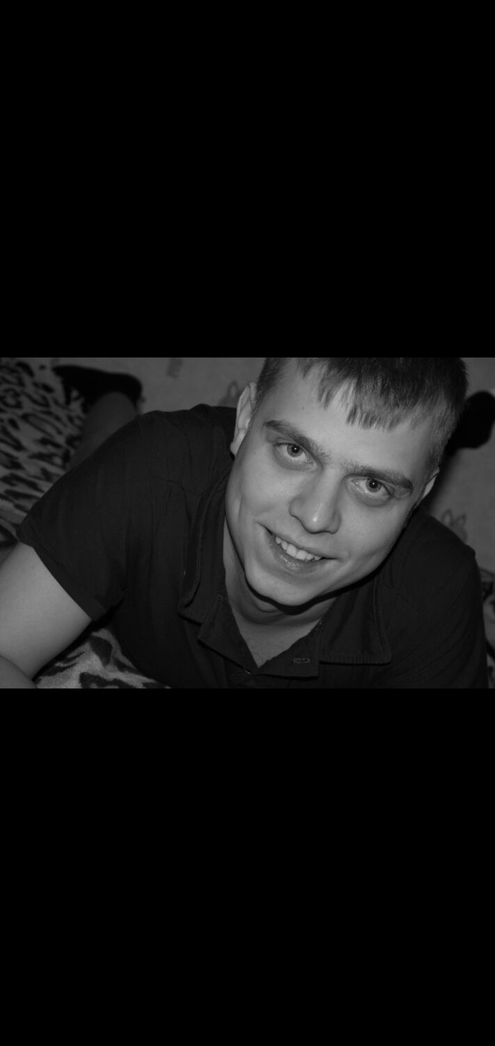  33553948  Alexander, 32 ,    