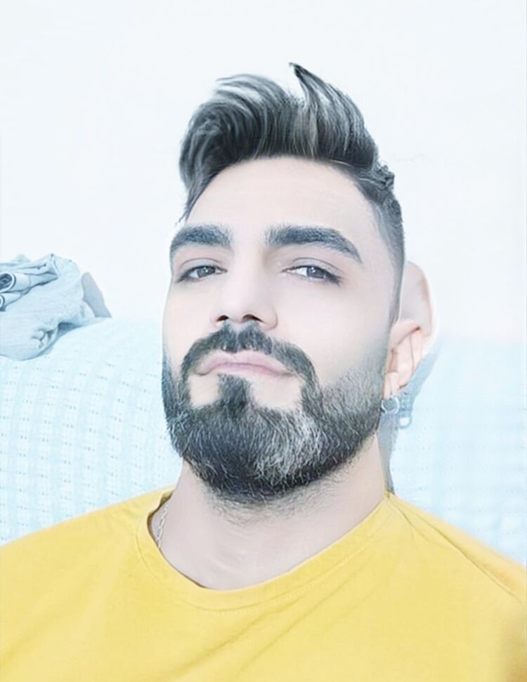  ,   Sultan, 43 ,   ,   