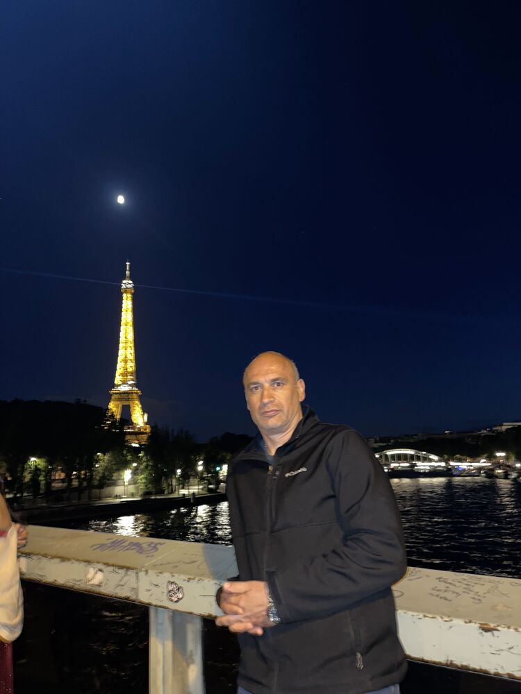  Sederot,   , 46 ,   c 