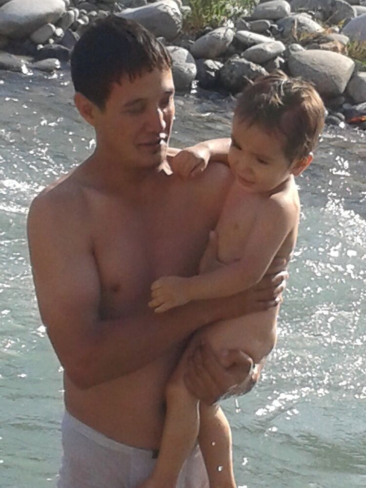  ,   Yodgor, 37 ,   