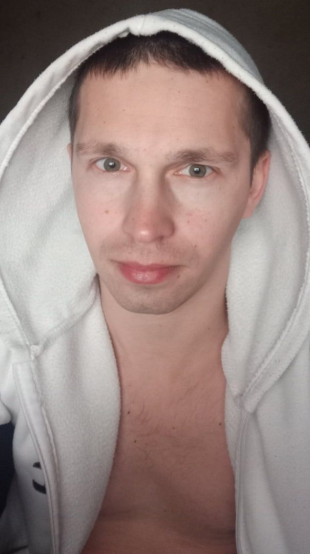  ,   Alexander, 31 ,   ,   , c 