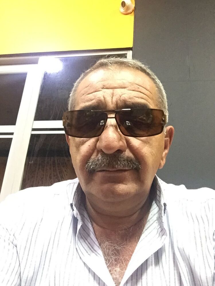  49933708  Binali, 25 ,    