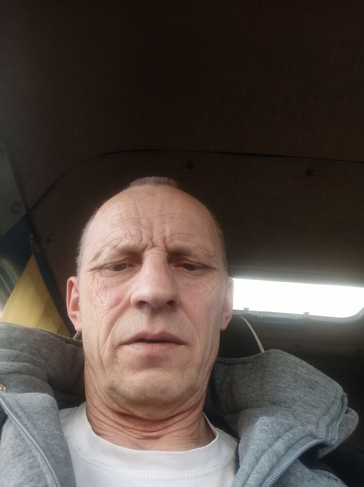  48280488  , 51 ,    