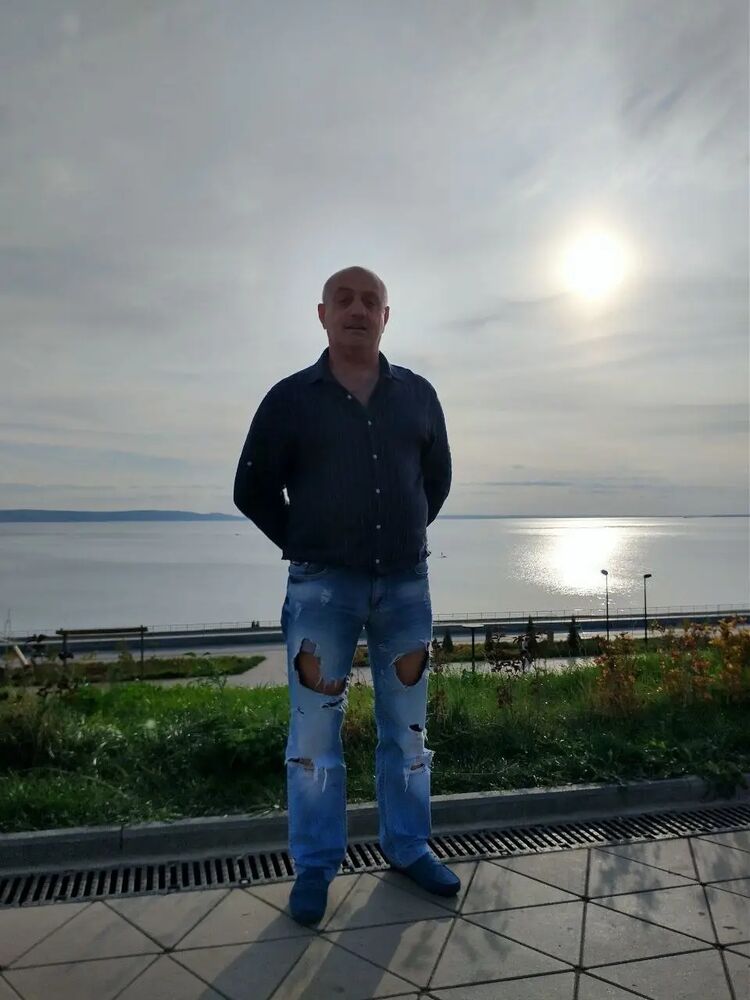  42889908  , 54 ,    