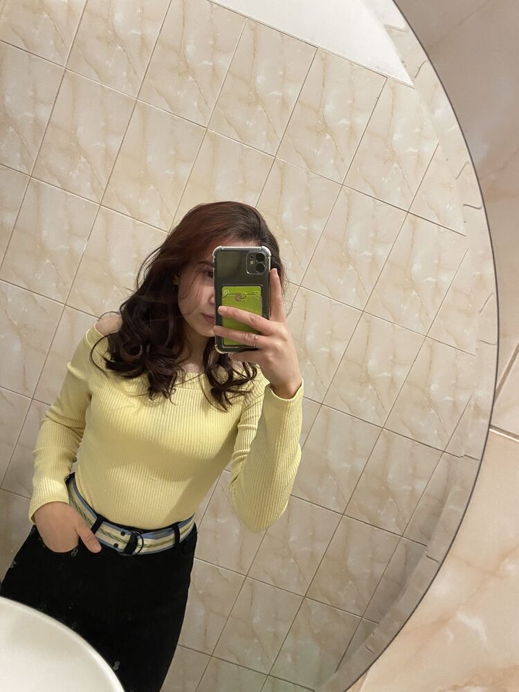  ,   Janna, 21 ,     