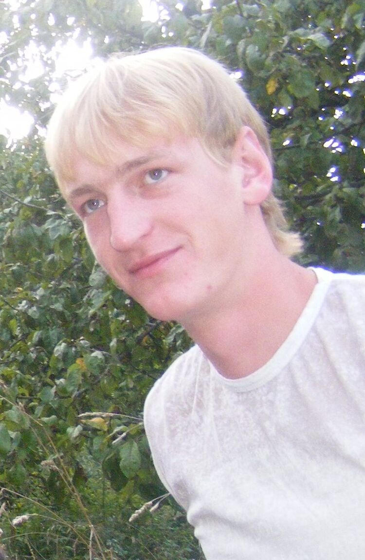  7788858  Alecsandr, 35 ,    