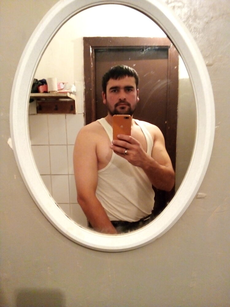  18154758  Akbar, 35 ,    