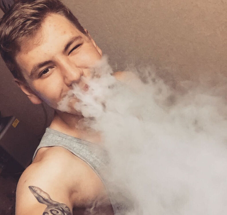  ,   Valeriy, 32 ,   ,   , 