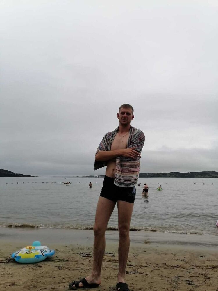  52967408  , 32 ,    --