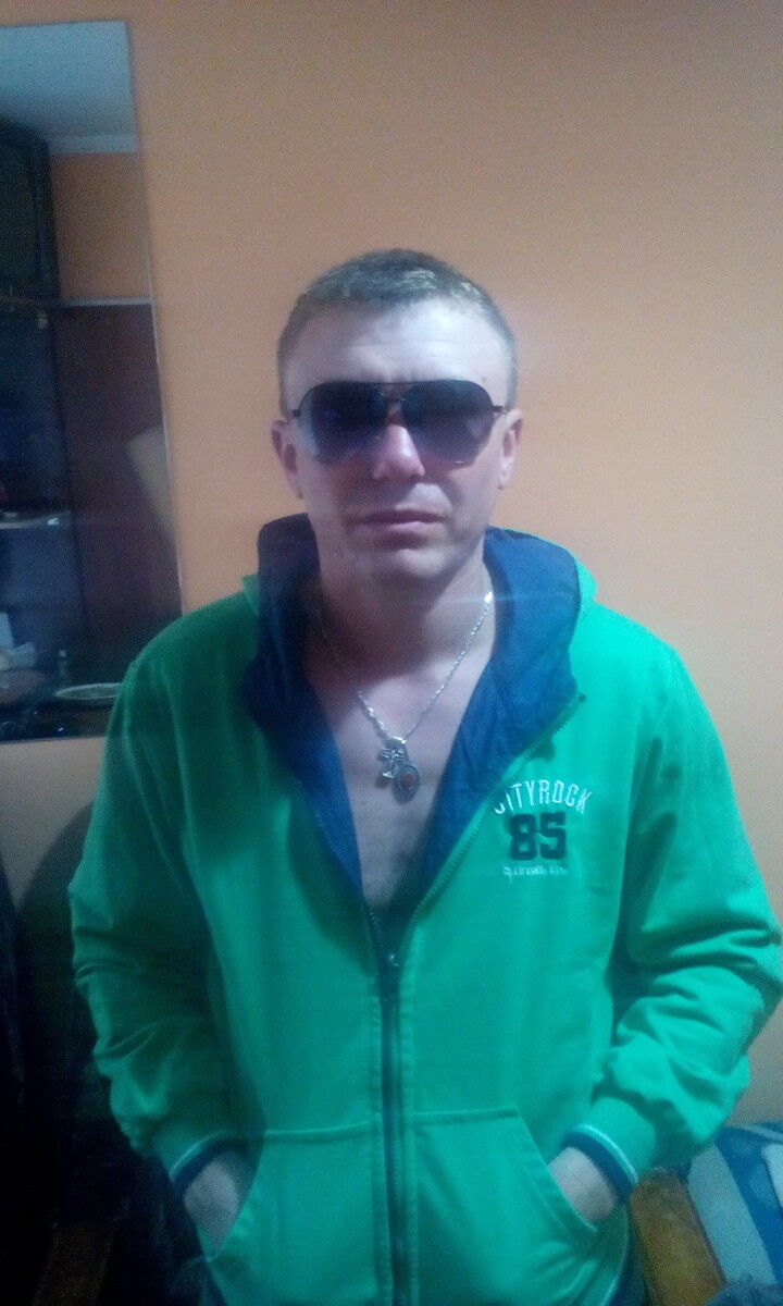  9863608  Mihail, 36 ,    