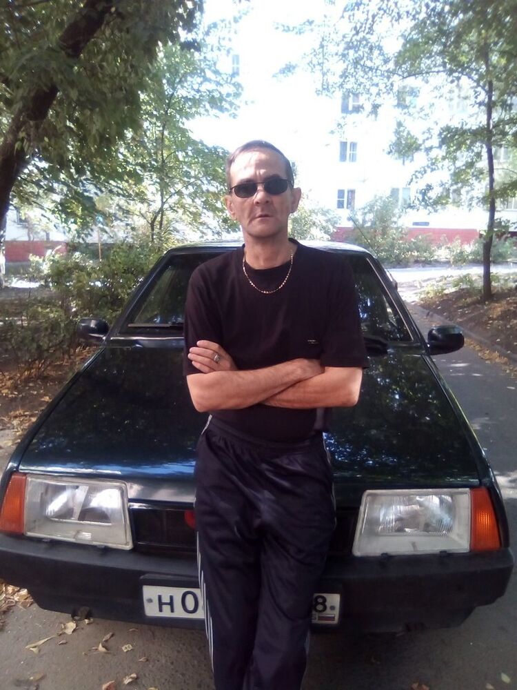  15510668  VALYA, 48 ,    