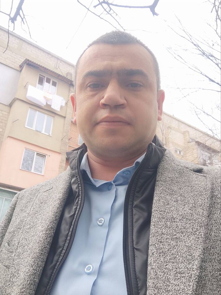  ,   Dima, 37 ,   ,   