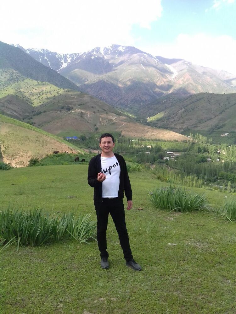  52318958  Nodirbek, 40 ,    
