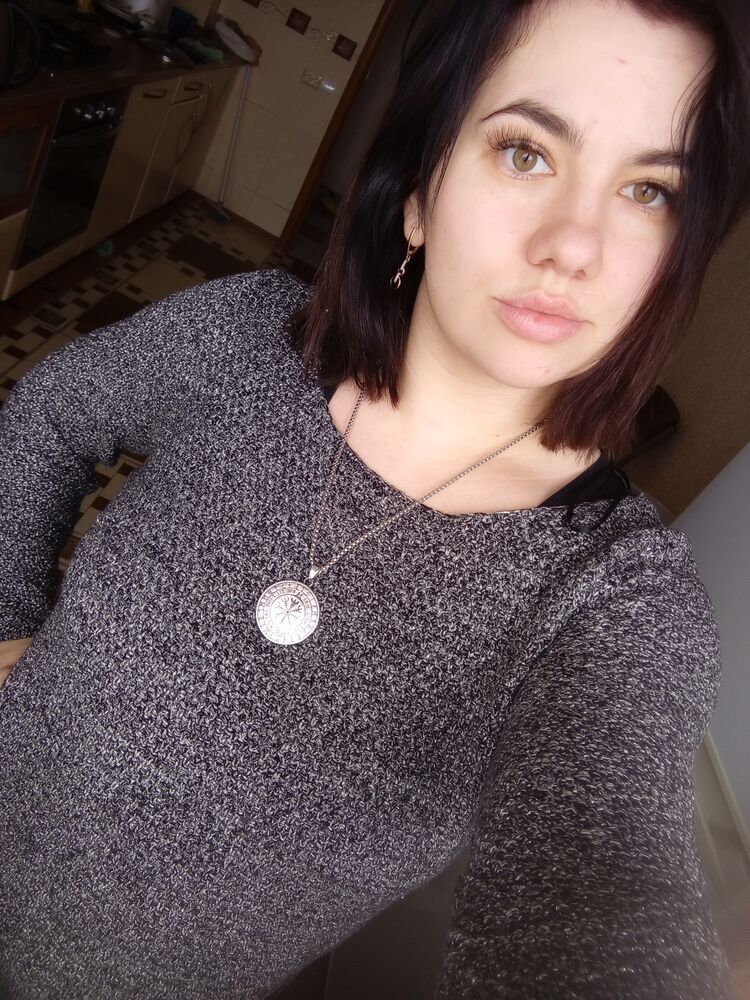  ,   Elena, 24 ,   ,   , c , 
