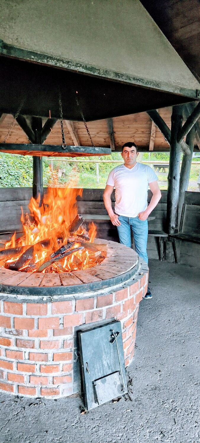  51163958  Elnur, 40 ,    