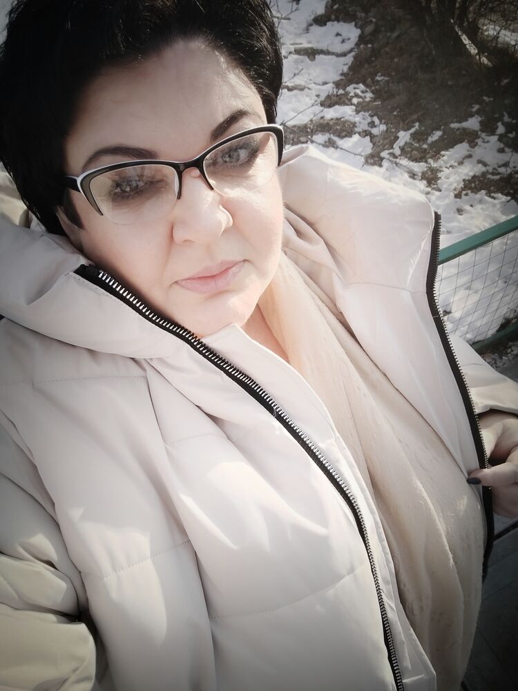 49678308  Jeni, 44 ,    