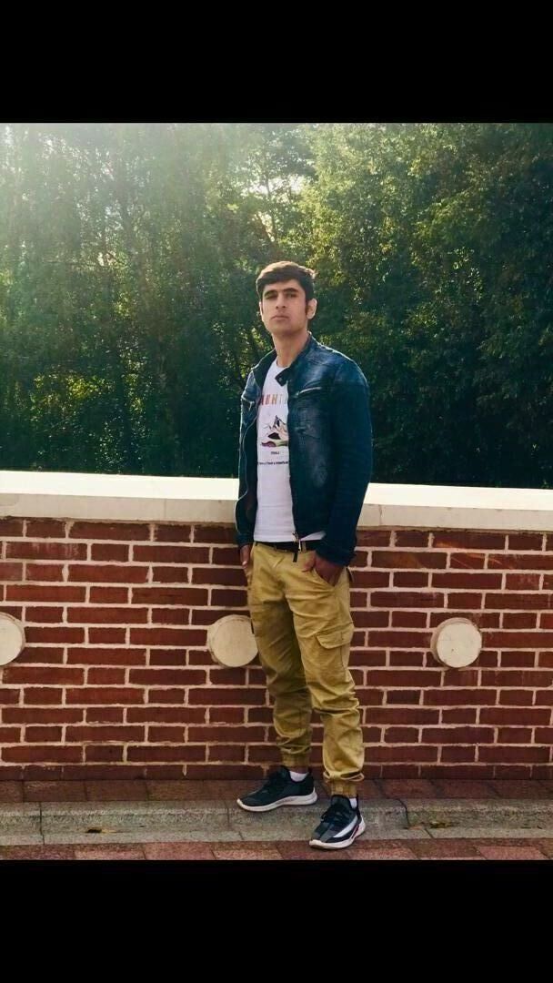  Newport Pagnell,   , 26 ,   ,   