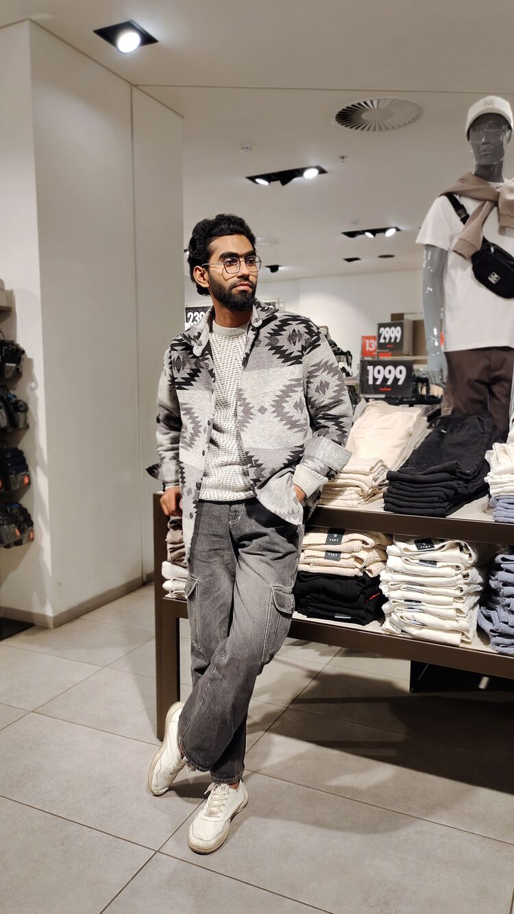 ���� 42465708 ����� Zubair, 23 ����, ���� ���������� � ������