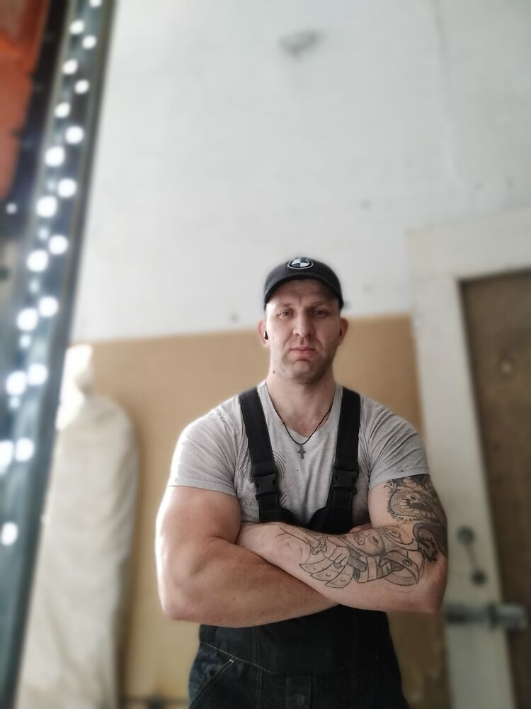 ���������� �������, ���� ������� Roman, 33 ����, ������������ ��� ����� � ���������, c�������� ���������