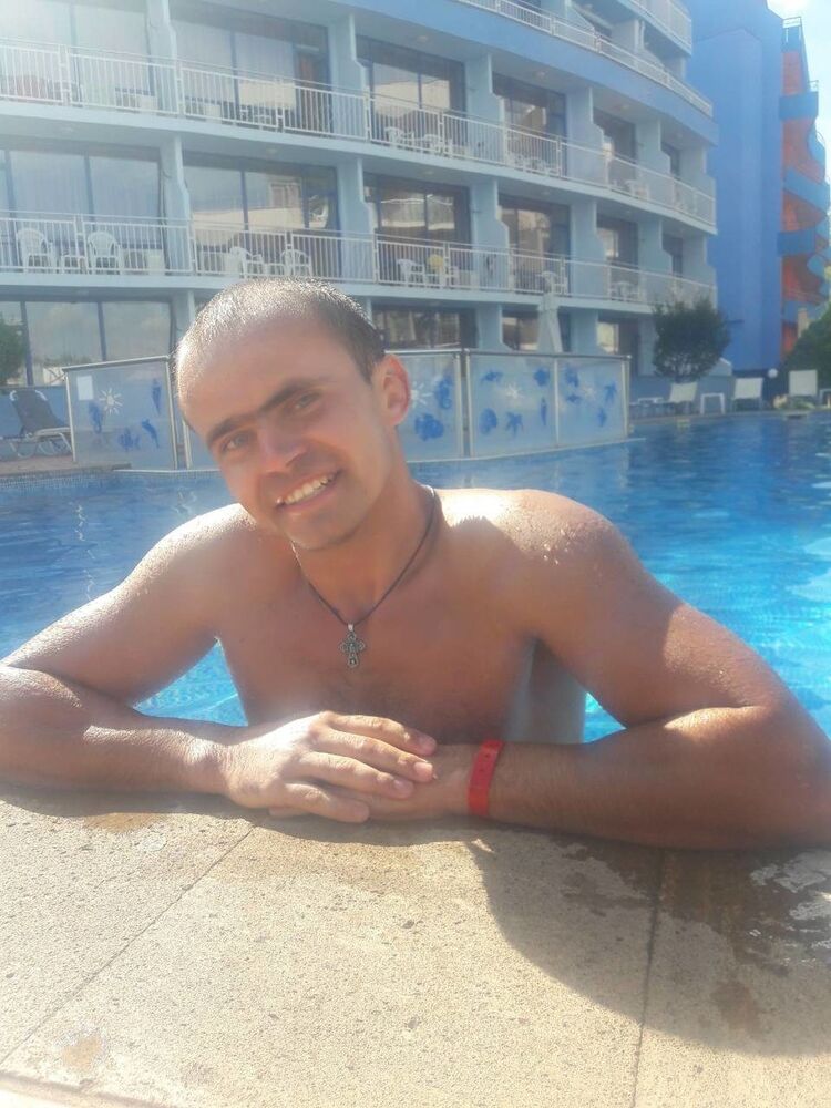  15058528  Groza, 34 ,    