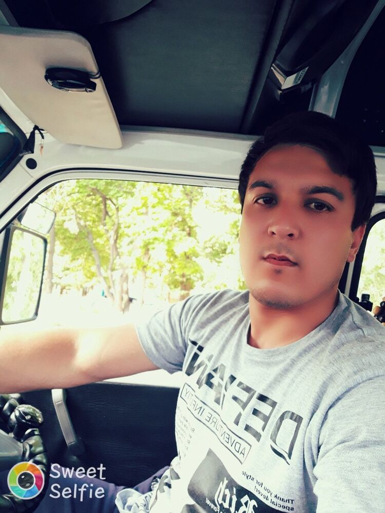  ,   Anchik, 33 ,   