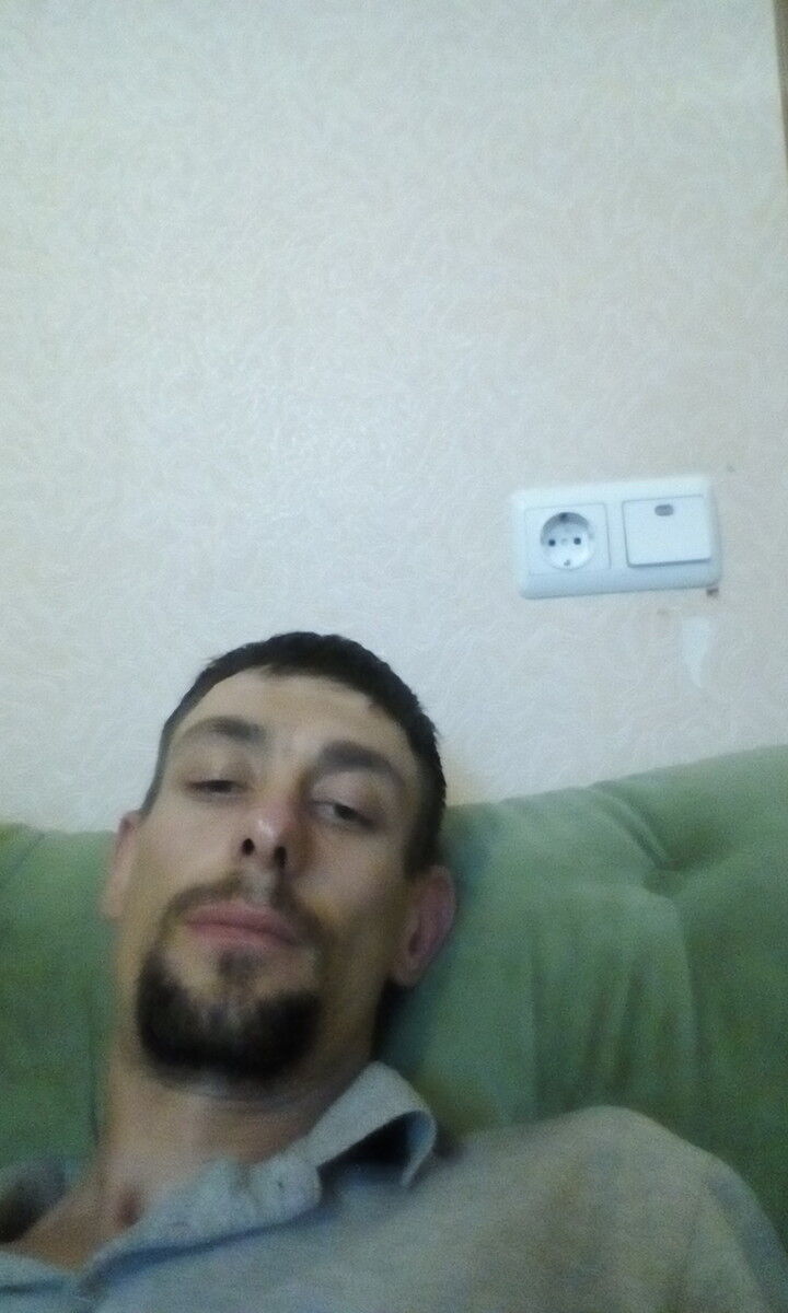  ,   Yaric, 37 ,   ,   , c 