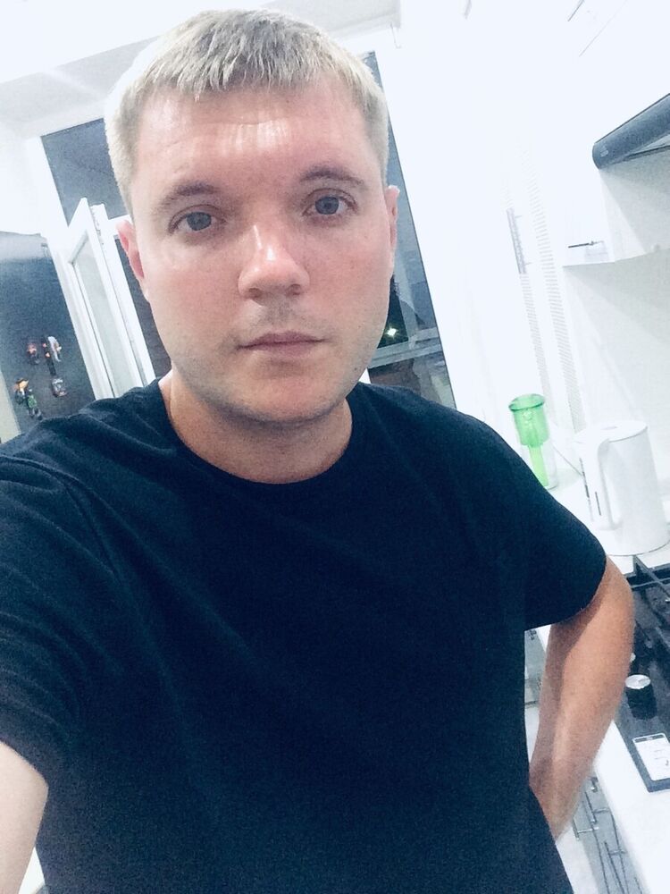  21562118  , 33 ,     
