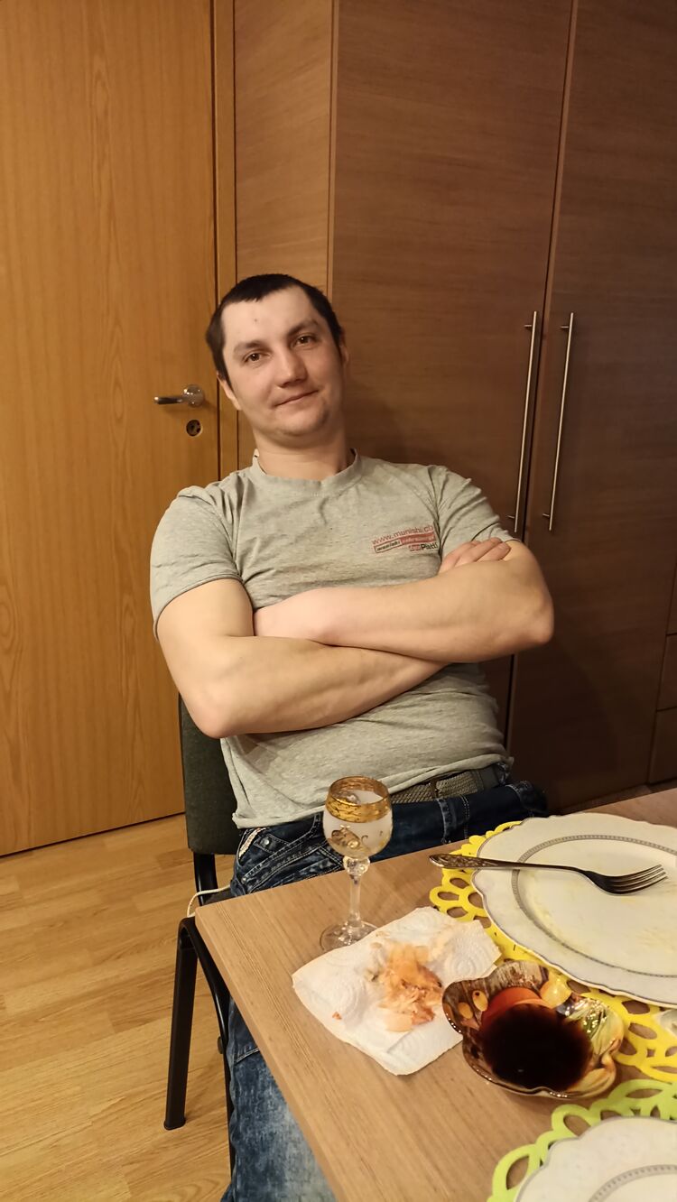 ,   Dmytro, 32 ,   ,   
