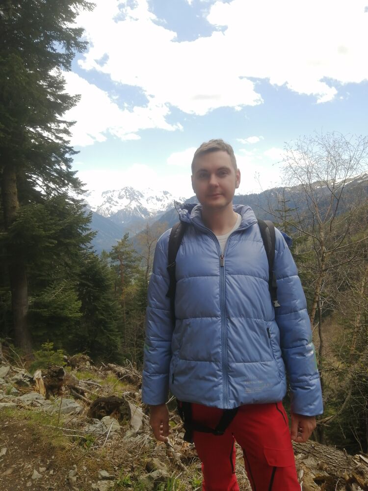  30435218  , 35 ,    -