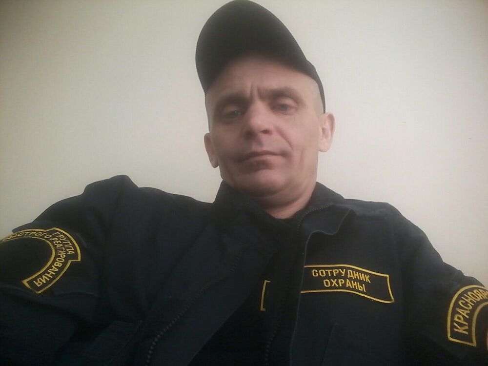  28069178  , 43 ,    
