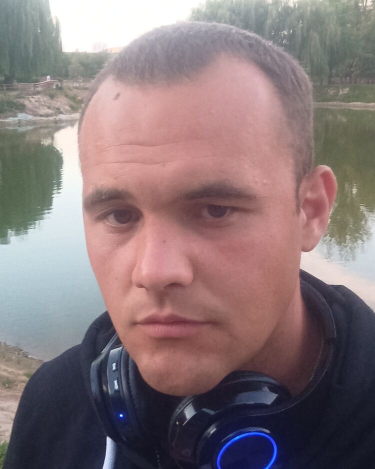  37535018  Nice, 30 ,    