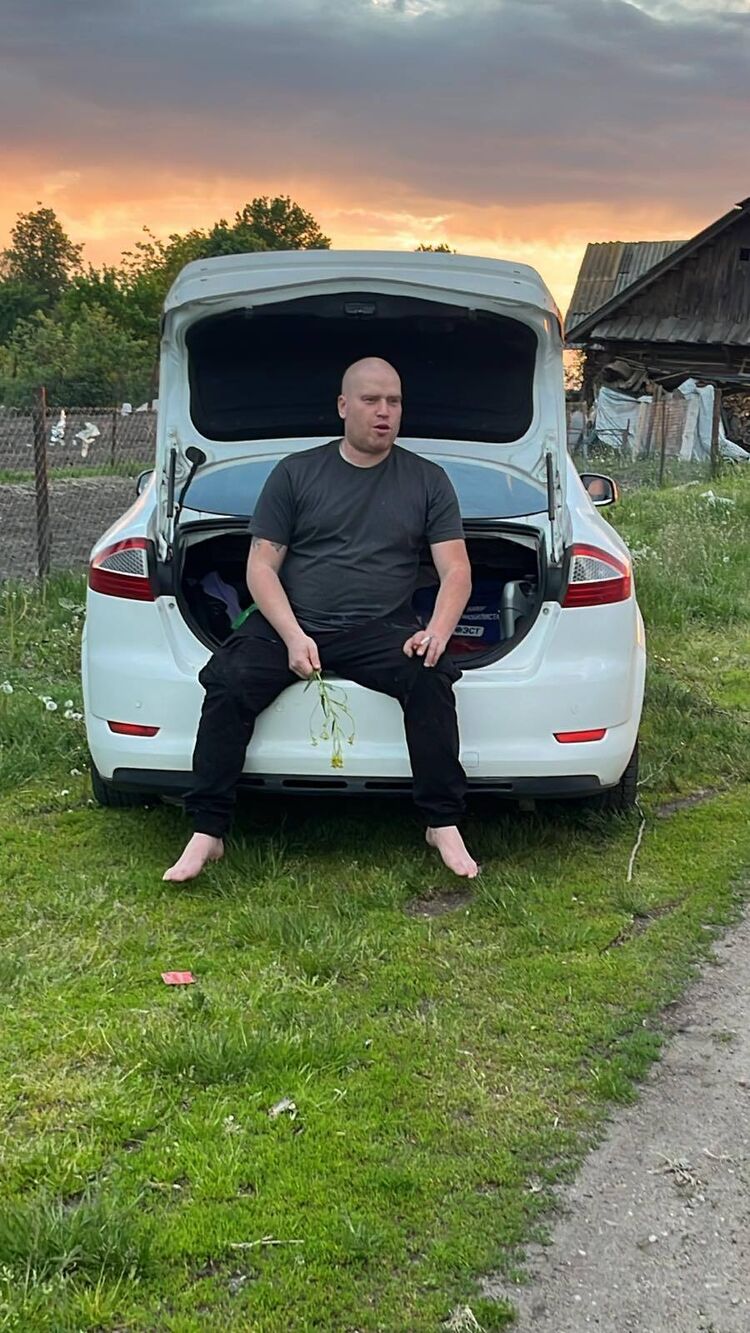  ,   Siarhei, 33 ,   ,   