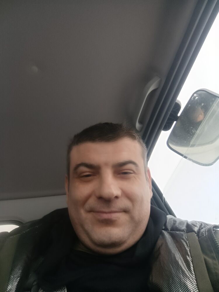  48978558  , 39 ,    