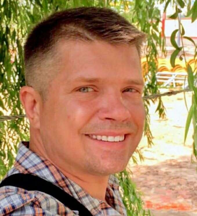  43367368  Pahan, 27 ,    -