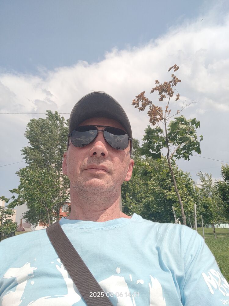  53196308  Sergey, 51 ,    