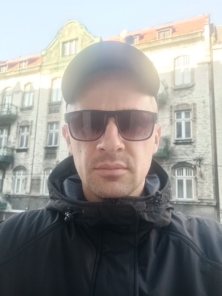  ,   Viacheslav, 39 ,   ,   